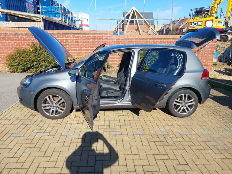 VW GOLF 2009