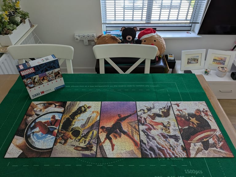 1000 piece jigsaw puzzle Marvel 80 years Panorama by Clementoni