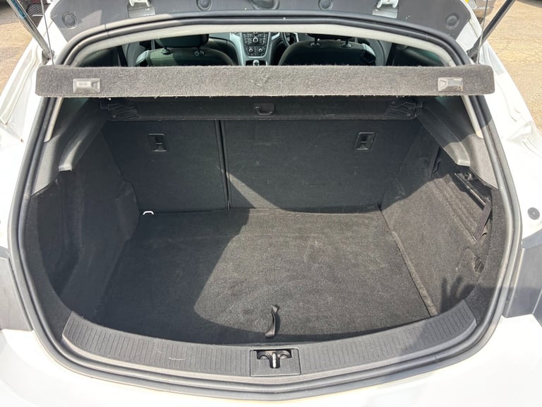 2015 Vauxhall Astra GTC 1.4T 16V 140 Sport 3dr HATCHBACK Petrol Manual