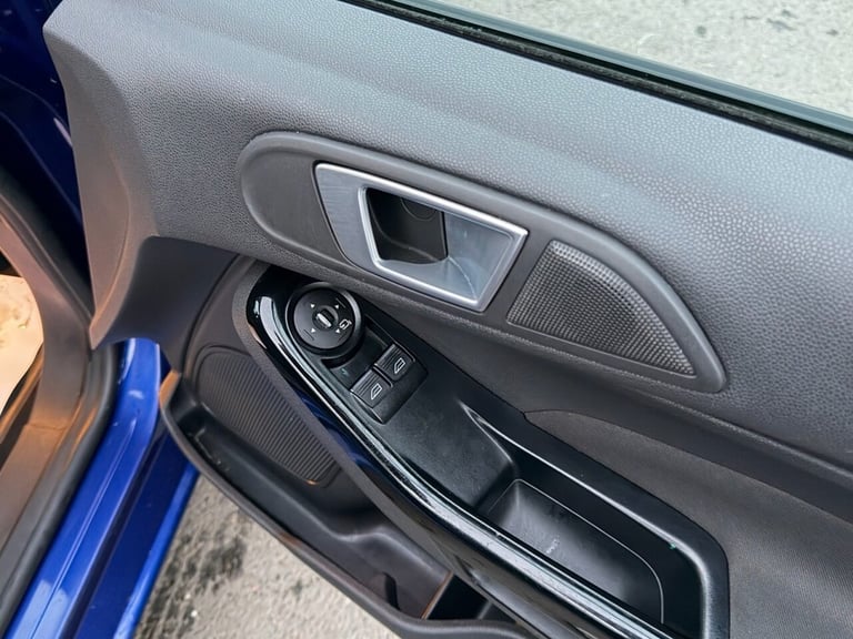 2014 Ford Fiesta 1.0 EcoBoost Zetec 5dr Powershift HATCHBACK PETROL Automatic