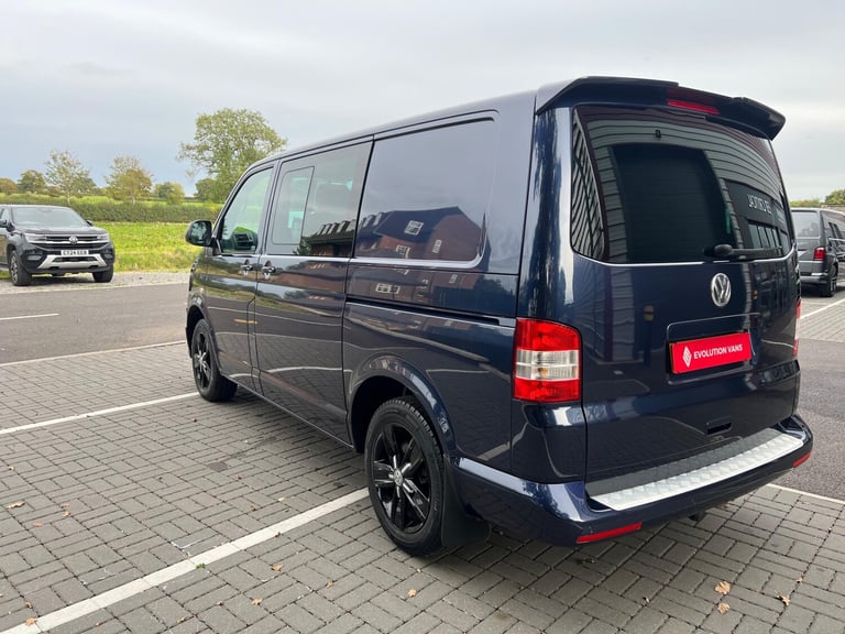 2015 Volkswagen Transporter 2.0 180PS Highline Kombi Van DSG WINDOW VAN Diesel Automatic