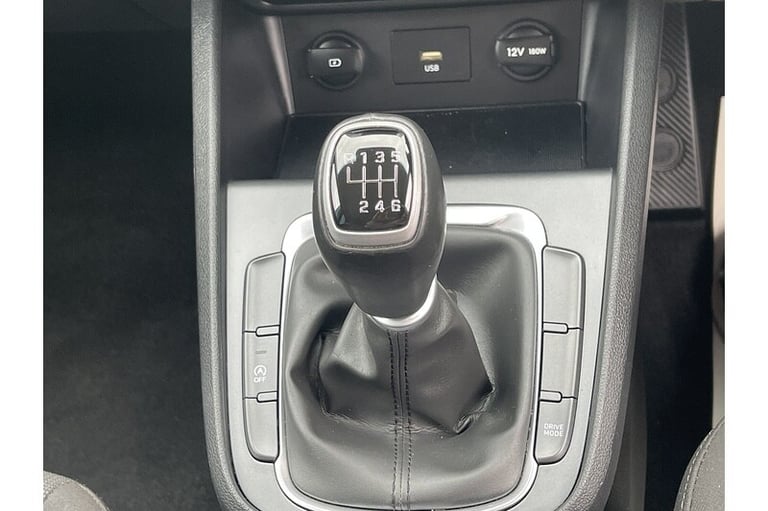 2022 Hyundai KONA T-GDi MHEV SE Connect SUV HYBRID Manual