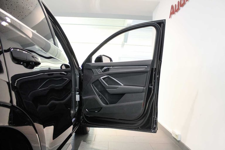2022 Audi Q3 35 TFSI S Line 5dr S Tronic SUV Petrol Automatic