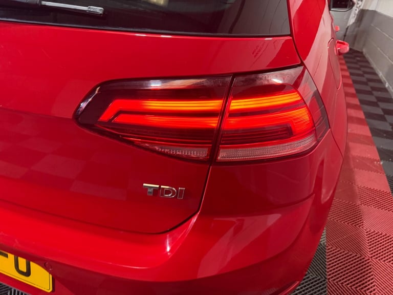 2017 Volkswagen Golf 1.6 TDI BlueMotion Tech GT Euro 6 (s/s) 5dr HATCHBACK Diesel Manual