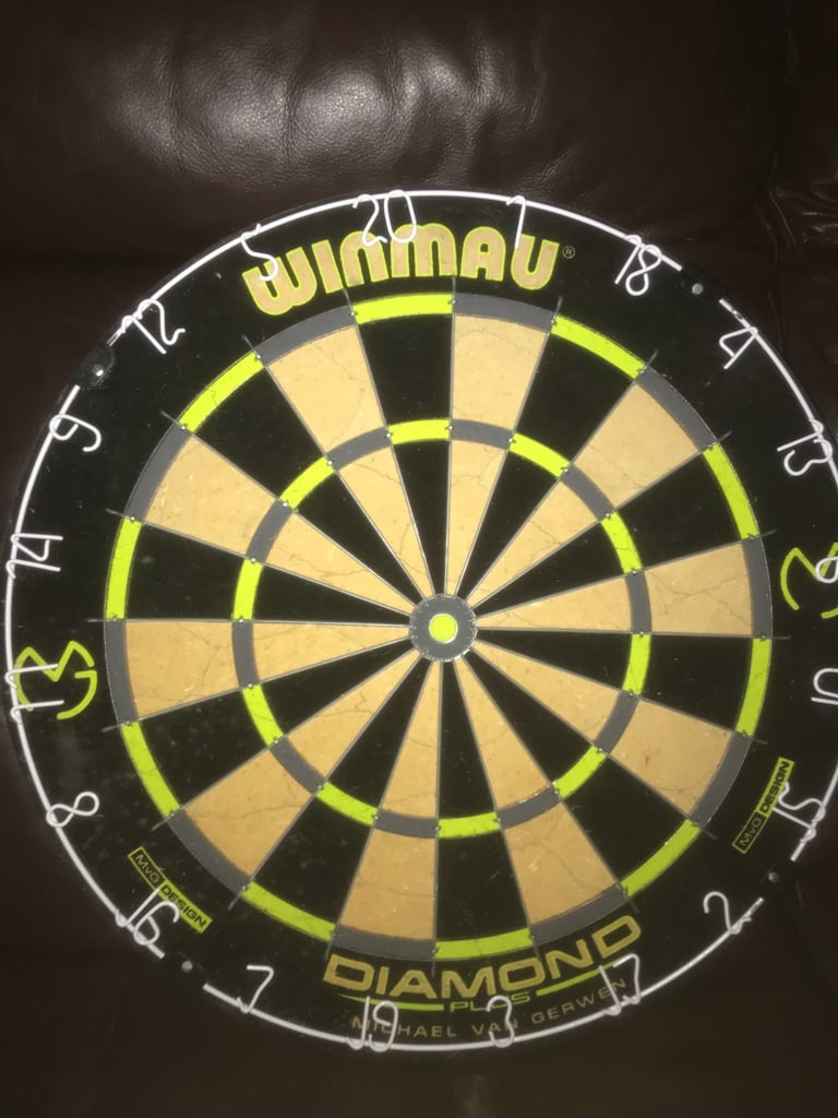 Winmau Darts Board