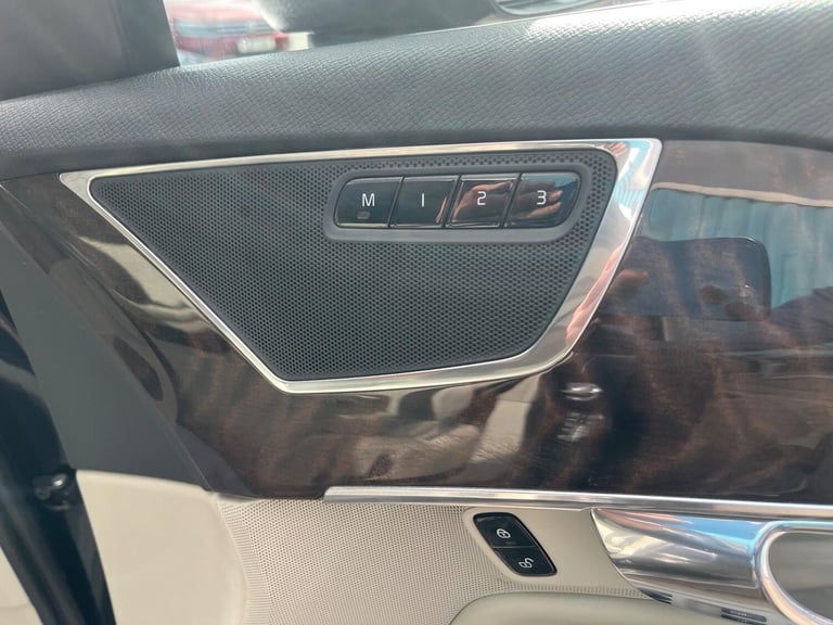 2016 Volvo XC90 2.0 D5 Momentum Geartronic 4WD Euro 6 (s/s) 5dr ESTATE Diesel Automatic