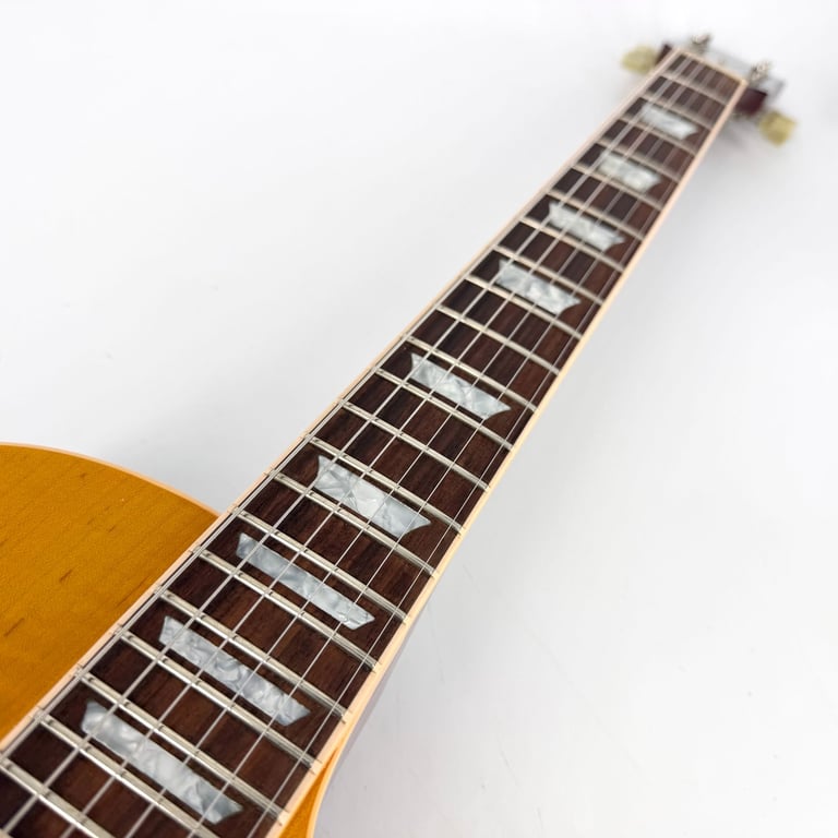 2002 Gibson Les Paul Standard – Amber - Trades
