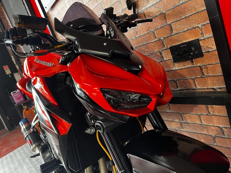2017 Kawasaki ZR1000 Z1000 LOTS OF EXTRAS LOW MILES