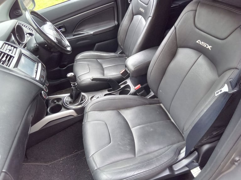 Mitsubishi, ASX, Hatchback, 2011, Manual, 1798 (cc), 5 doors