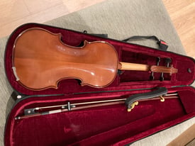 Stringers of Edinburgh 4/4 size violin 🎻 