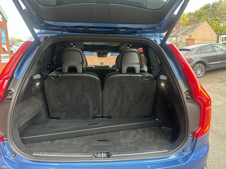 2018 Volvo XC90 2.0h T8 Twin Engine 10.4kWh R-Design SUV 5dr Petrol Plug-in Hybrid Auto 4WD ESTAT...