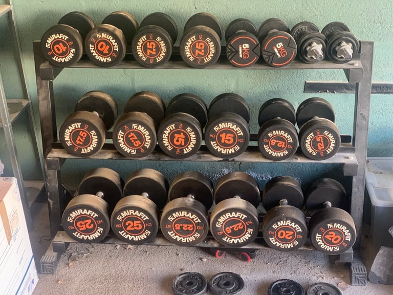 MIRAFIT Rubber Dumbbell Set + MIRAFIT 3 Tier Heavy Duty rack (130x90cm), pre-owned