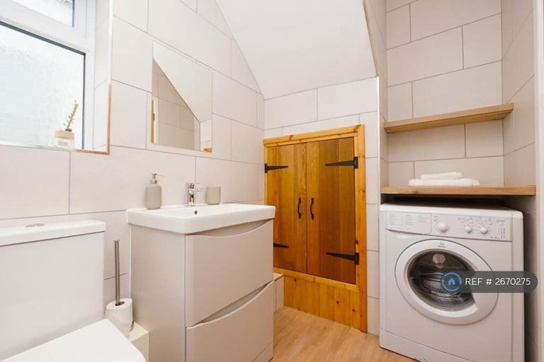 2 bedroom house in School Road, Kirkby-In-Furness, LA17 (2 bed) (#2670275)