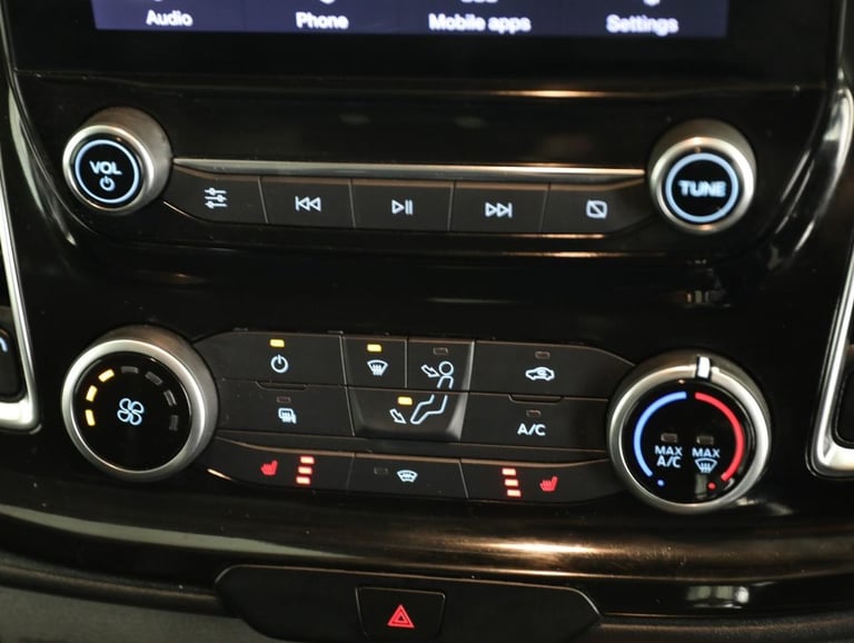 2023 Ford Transit Custom 2.0 300 EcoBlue Limited Panel Van 5dr Diesel Manual L2 H1 Euro 6 (s/s) (...