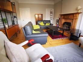 Merchiston Crescent: lovely 3 bedroom in popular area