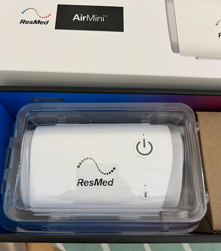 ResMed AirMini Travel CPAP machine - as new (less than 1 hr use)