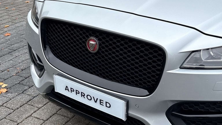 2018 Jaguar F-Pace 2.0d R-Sport 5dr Auto AWD Estate Diesel Automatic