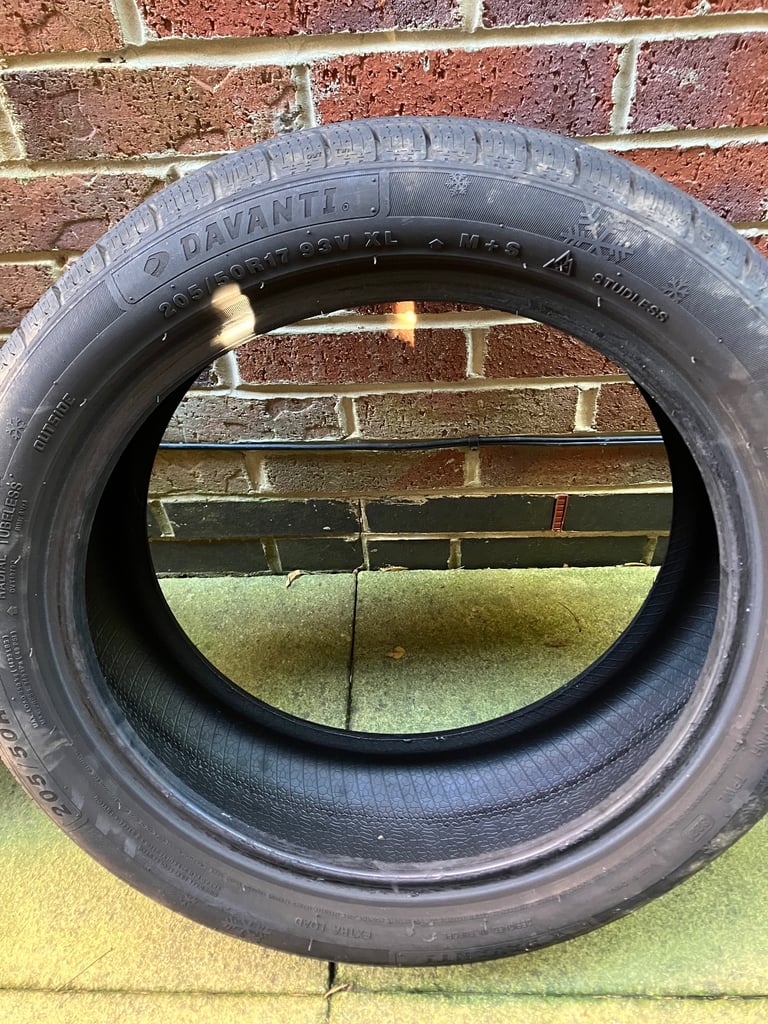 Davanti 205/50R17 winter tyres