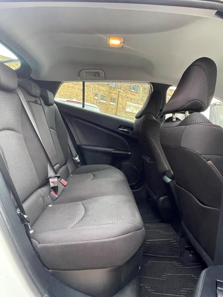 TOYOTA PRIUS 1.8 VVT-h Business Edition CVT Euro 6 (s/s) 5dr 2019