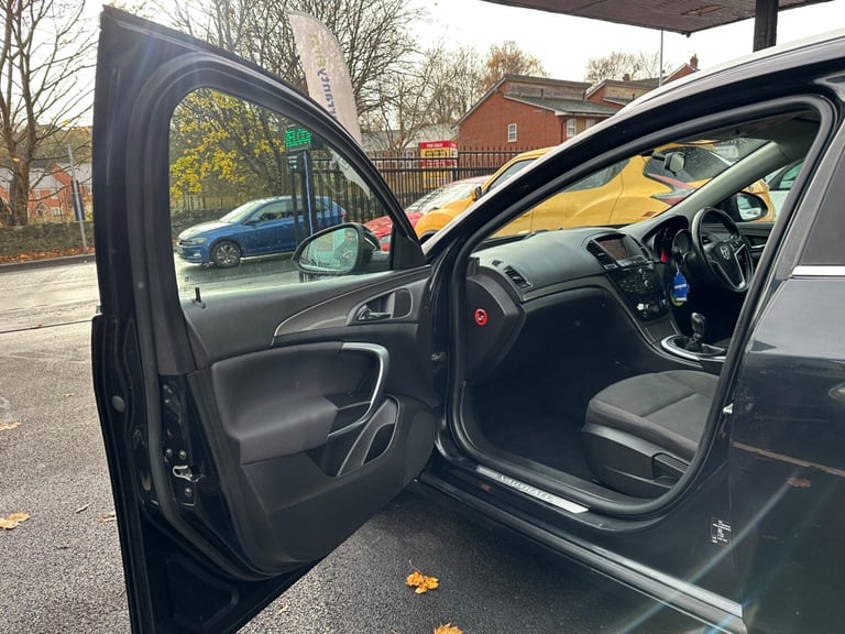2010 Vauxhall Insignia 2.0 CDTi ecoFLEX Exclusiv Nav Sports Tourer Euro 5 5dr ESTATE Diesel Manual