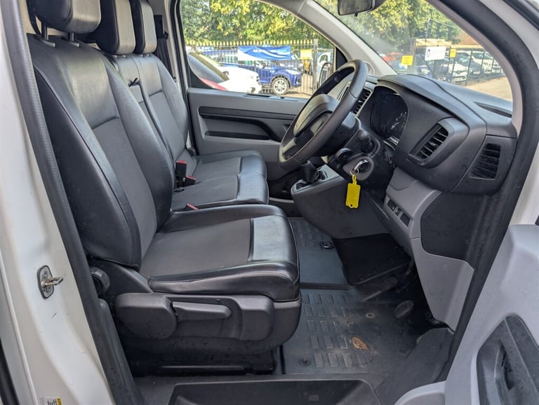 2020 Peugeot Expert 1400 2.0 BlueHDi 120 Professional Van PANEL VAN DIESEL Manual