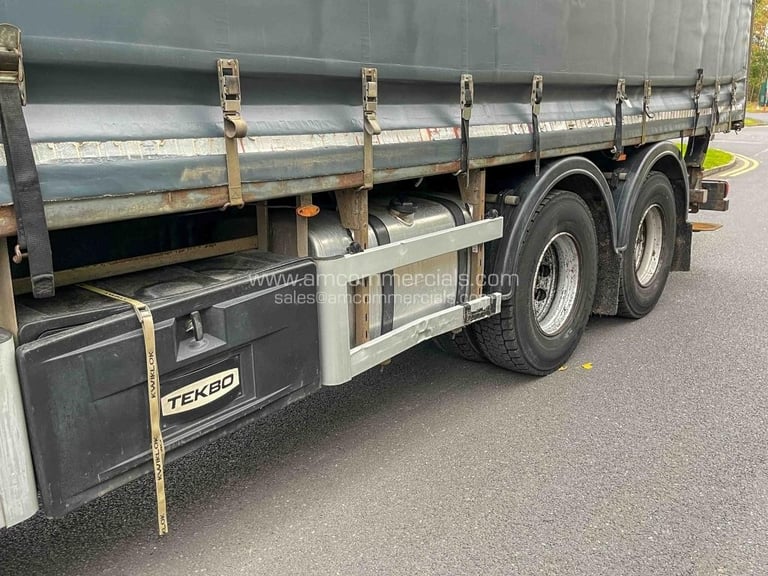 2015 (15) DAF CF 370 CURTAIN SIDE 32 TONNE 8X2 TWIN WHEEL