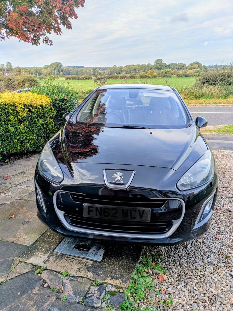 Peugeot, 308, Hatchback, 2012, Manual, 1560 (cc), 5 doors