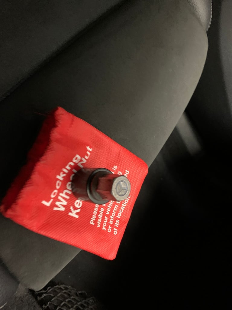 2020 Mercedes-Benz GLC 2.0 GLC220d AMG Line SUV 5dr Diesel G-Tronic+ 4MATIC Euro 6 (s/s) (194 ps)...