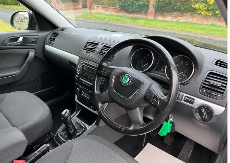 2012 SKODA YETI 1.2 TSi SE GENUINE 97,000 MILES RUNS/DRIVES GREAT JUST SERVICED!