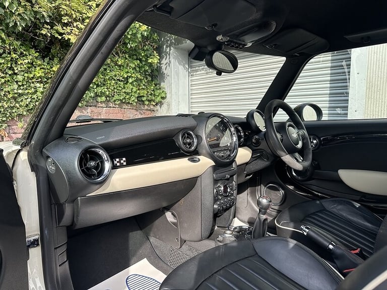 2011 MINI Hatch John Cooper Works Hatchback Petrol Manual