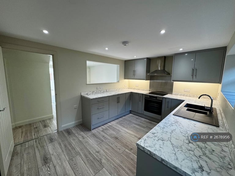 3 bedroom house in Rejerrah Farm Courtyard, Rejerrah, Newquay, TR8 (3 bed) (#2678956)