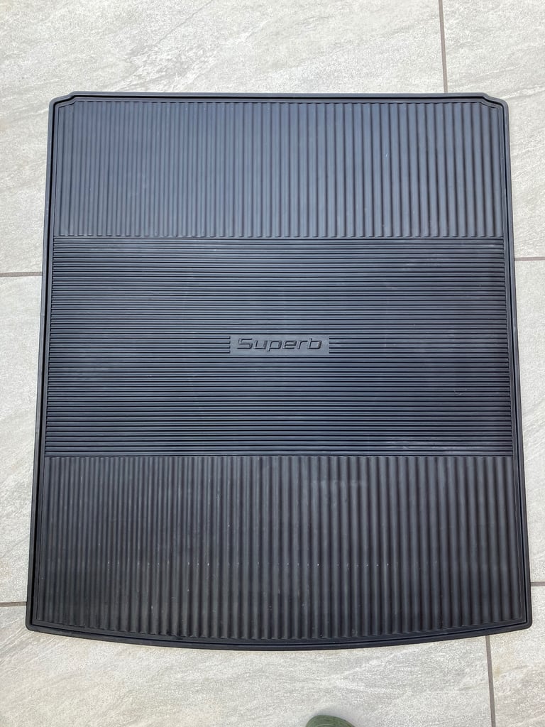 image for Skoda Superb Estate Rubber Boot Mat