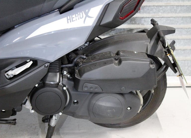 2023 23 SINNIS LH 125 T-22 HERO X GREY LEARNER LEGAL SCOOTER 540 MILES TRADESALE