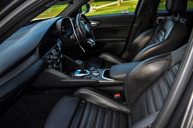 Alfa Romeo, GIULIA, Saloon, 2021, Semi-Auto, 1995 (cc), 4 doors