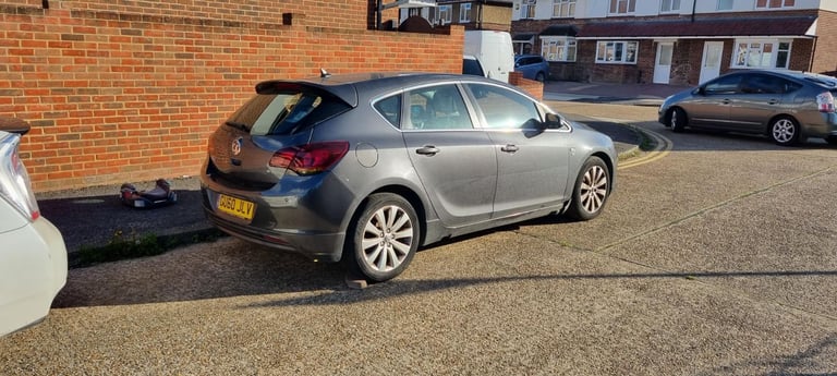 £500-ONO Vauxhall, ASTRA, Hatchback, 2010, Manual, 81,552 , 1598 (cc), 5 doors FOR SALES £500-ONO