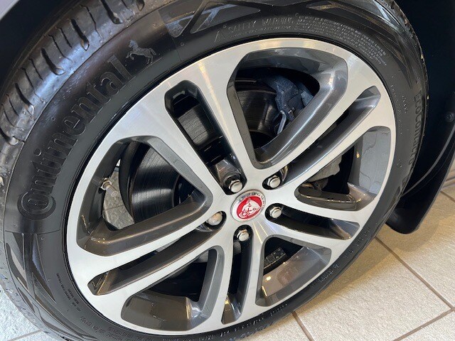 2019 Jaguar XE 2.0d R-Dynamic SE 4dr Auto SALOON Diesel Automatic