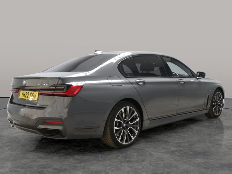 2022 BMW 7 Series 3.0 745Le 12kWh M Sport Saloon 4dr Petrol Plug-in Hybrid Auto xDrive Euro 6 Sal...