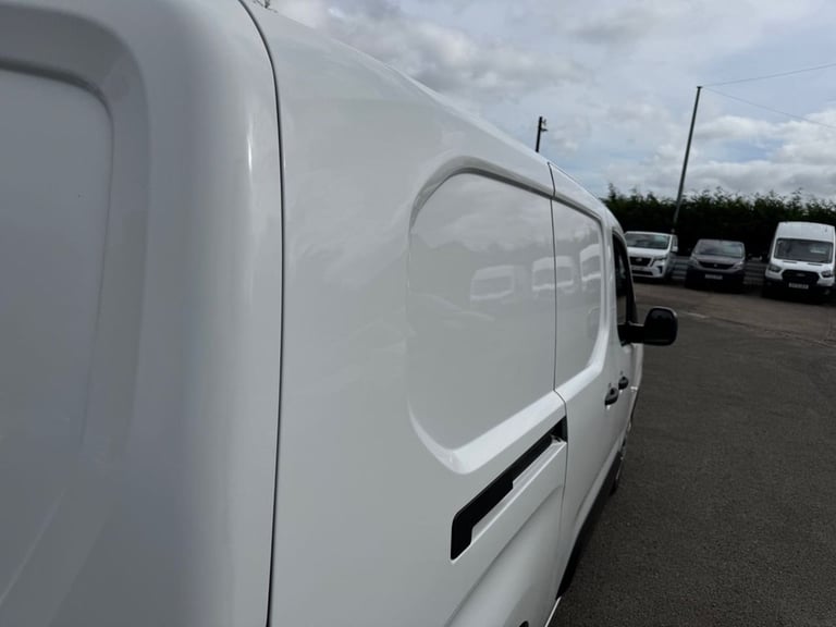 2021 Vauxhall Combo 1.5 Turbo D 2300 Sportive Panel Van 6dr Diesel Manual L2 H1 Euro 6 (100 ps) P...