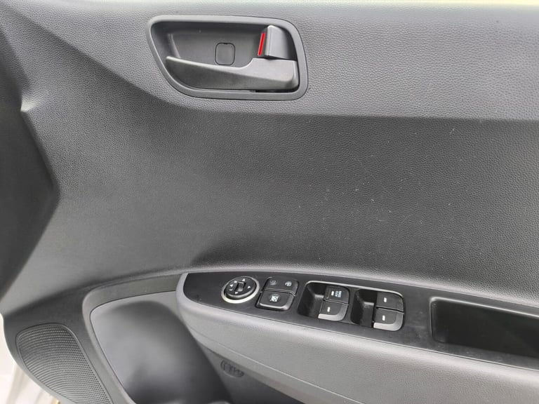 2018 Hyundai i10 1.0 Petrol Manual GO! SE Hatchback 5dr 2 Keys Euro 6 ULEZ Free HATCHBACK Petrol ...