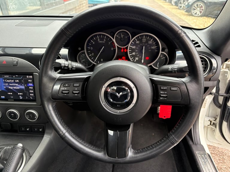 2015 Mazda MX-5 2.0i Sport Tech Roadster Euro 5 2dr CONVERTIBLE Petrol Manual