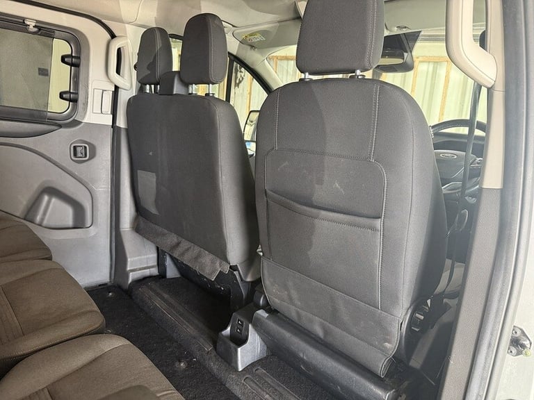 2020 Ford Tourneo Custom 2.0 320 EcoBlue Titanium Minibus Double Cab 5dr Diesel Auto L2 Euro 6 (s...