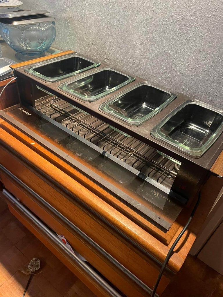 image for Phillips Hostess Food Warmer