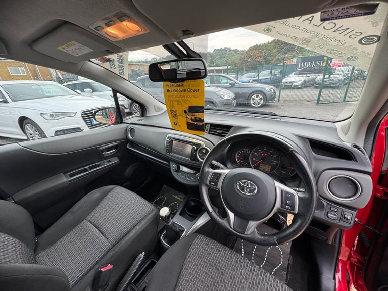 2014 Toyota Yaris 1.33 VVT-i Icon+ 5dr HATCHBACK Petrol Manual