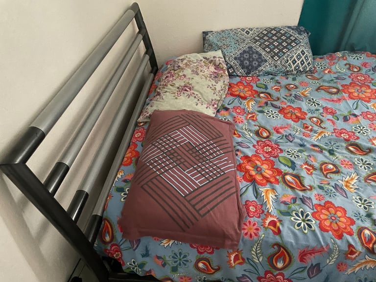 Queen size Bed Frame - 2 for 80£