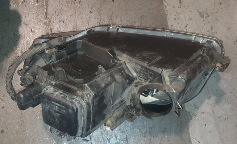 Audi A3 Driver Side Headlight 2003