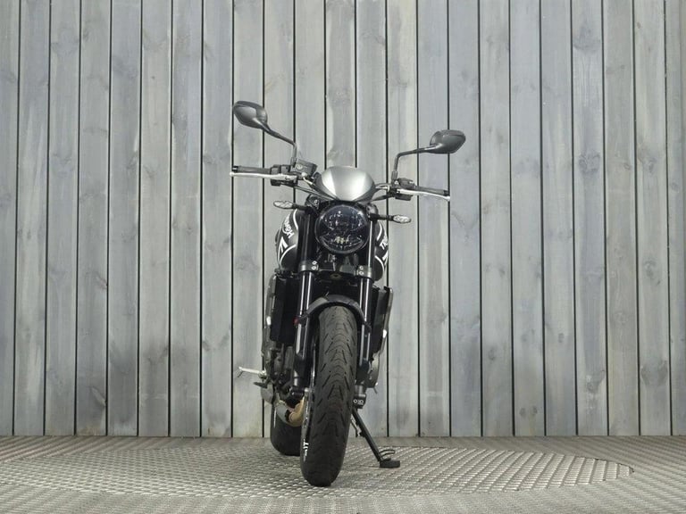 2021 21 TRIUMPH TRIDENT 660