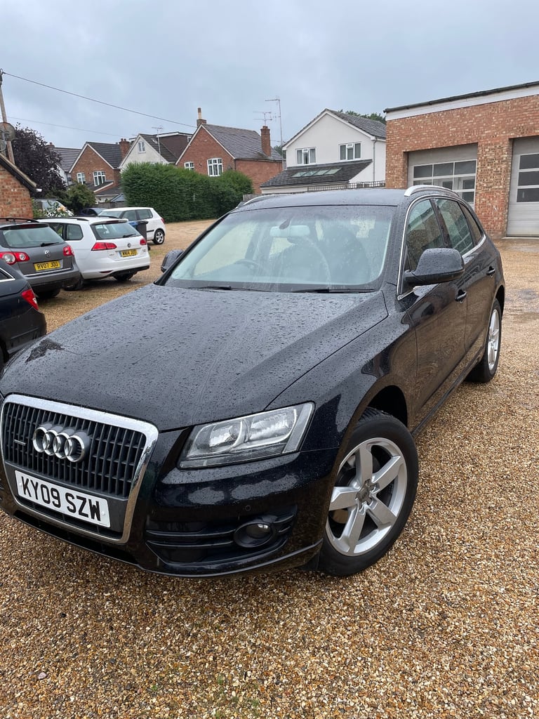 Audi, Q5, Estate, 2009, Manual, 1968 (cc), 5 doors