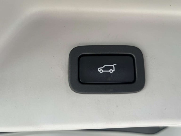 2020 Land Rover Range Rover 2.0 P400e 13.1kWh Vogue SE SUV 5dr Petrol Plug-in Hybrid Auto 4WD Eur...