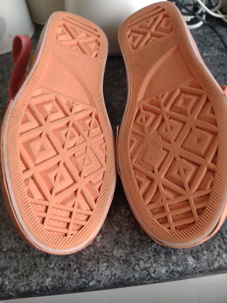 Pair girls lelli Kelly boot trainers size 3 pick up only 