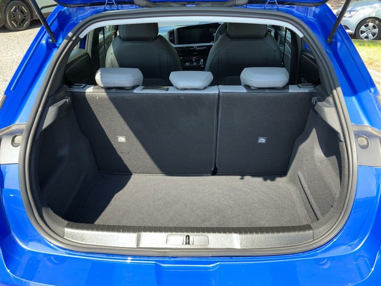 2024 Vauxhall Mokka 100kW Design 50kWh 5dr Auto SUV Electric Automatic